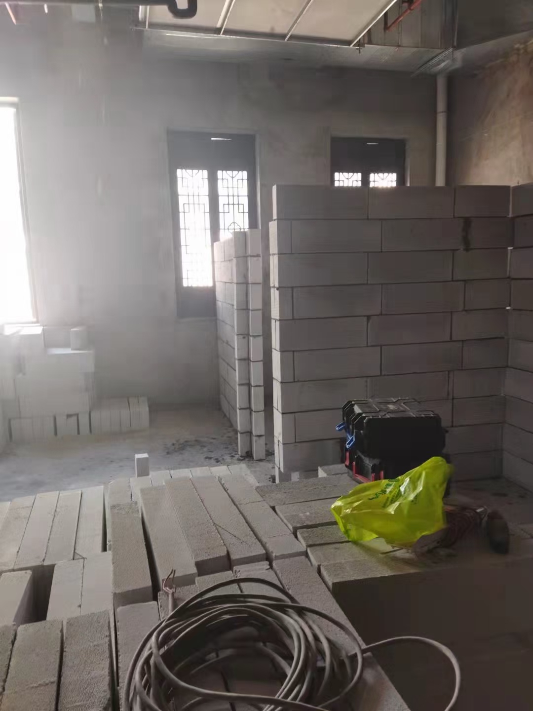 轻质砖隔墙现场